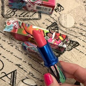 MAC Cosmetics Vibrant Pink Lipstick